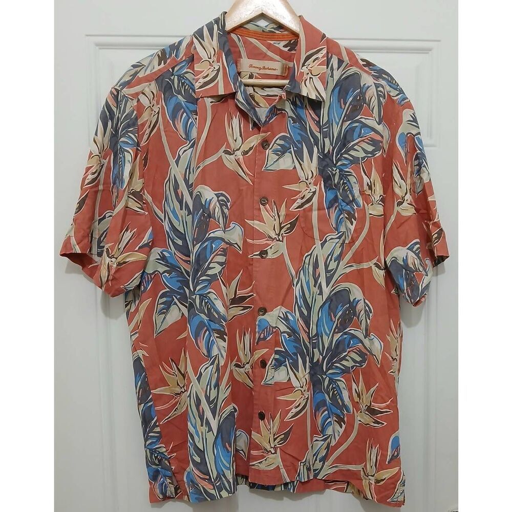 Tommy Bahama mens large 100% silk Hawaiian dusty rose Floral shirt Shortsleeve